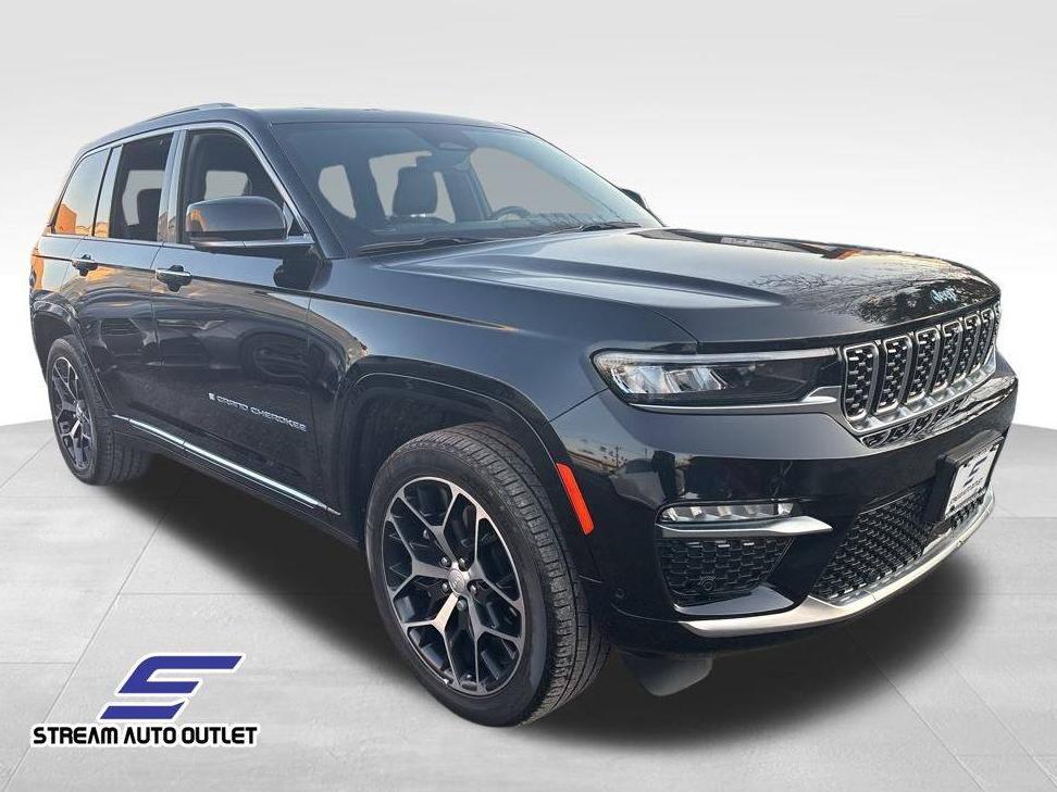 JEEP GRAND CHEROKEE 2023 1C4RJYE60P8802155 image